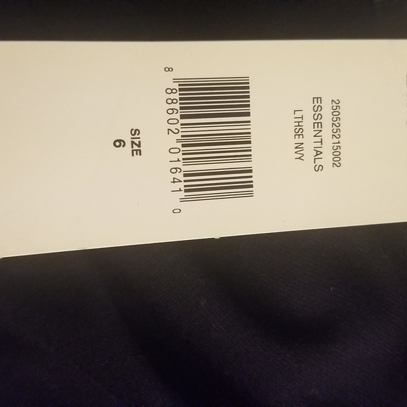 Dress - Picture 2 of 4